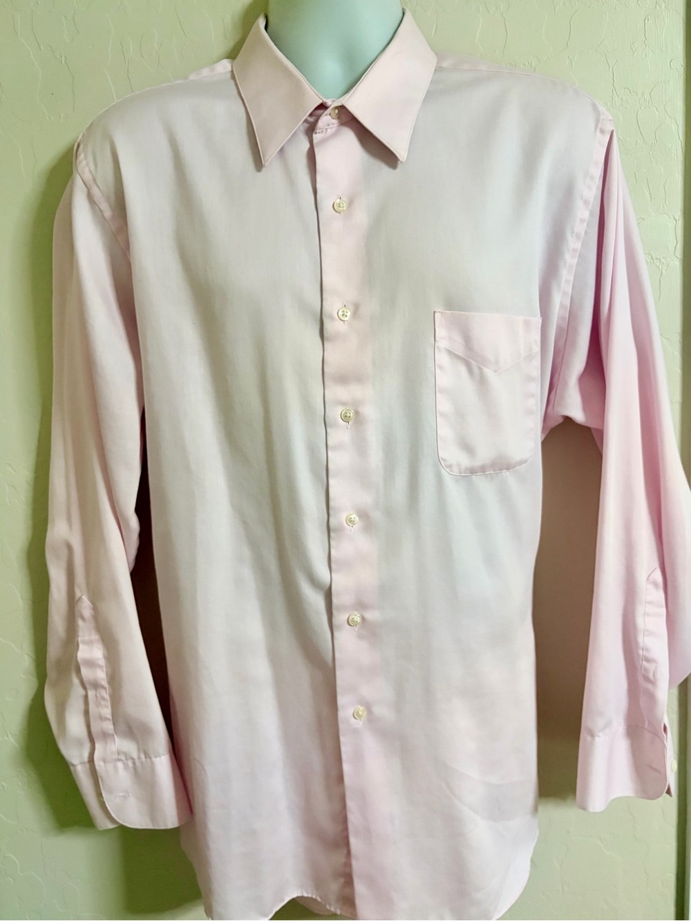 Geoffrey Beene Light Pink Men's Dress Shirt with Chest Pocket